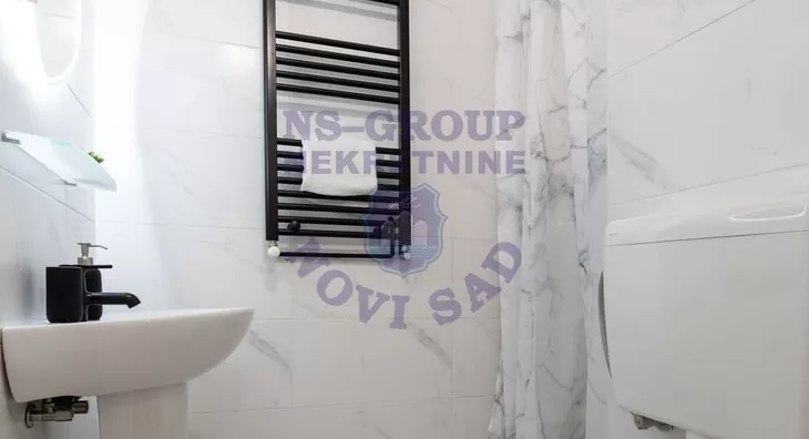 Sedmosoban stan | 4zida