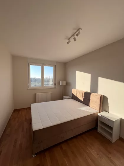 Gutenbergova | 4zida.rs