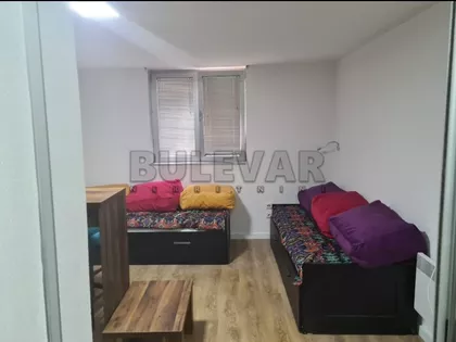 Brzeće | 4zida.rs