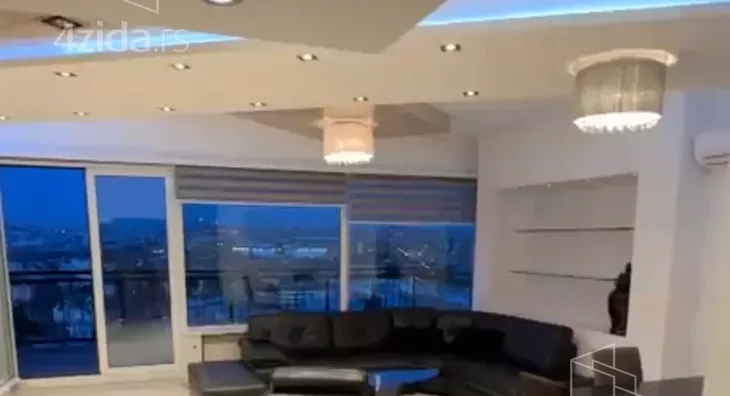 Petosoban stan | 4zida