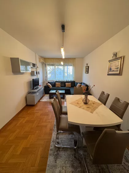 Dimitrija Tucovića 89 | 4zida.rs