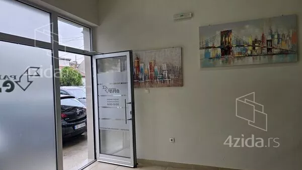 Poslovni prostor | 4zida