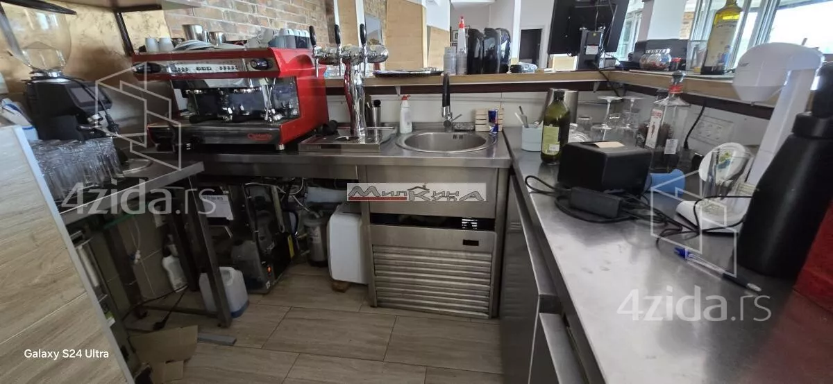 Ugostiteljski objekat | 4zida