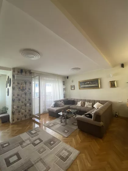 Bulevar Oslobođenja | 4zida.rs