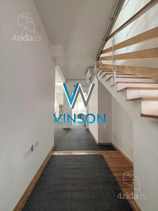 Četvoroiposoban stan | 4zida