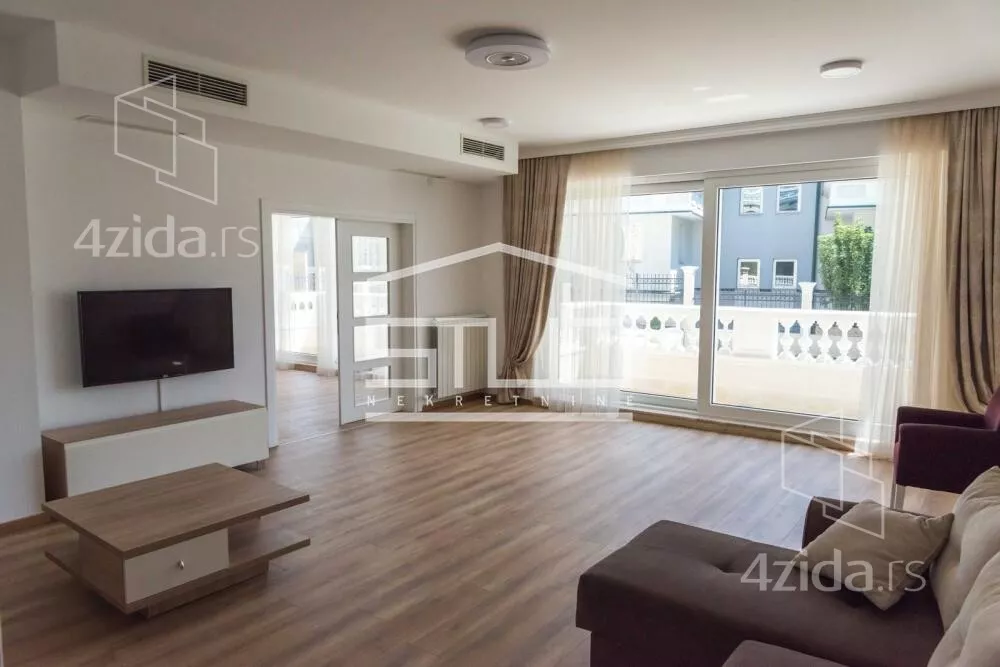 5-etažna kuća | 4zida