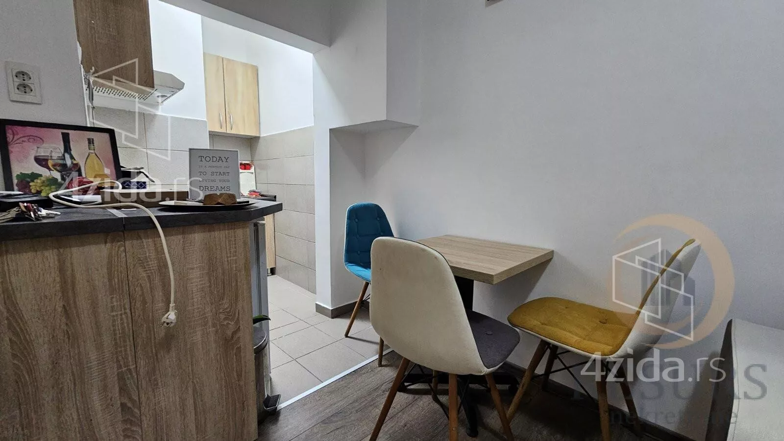 Jednoiposoban stan | 4zida