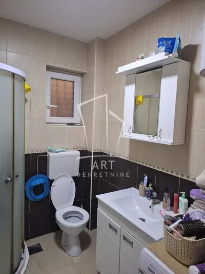 Miljana Miljanića | 4zida.rs