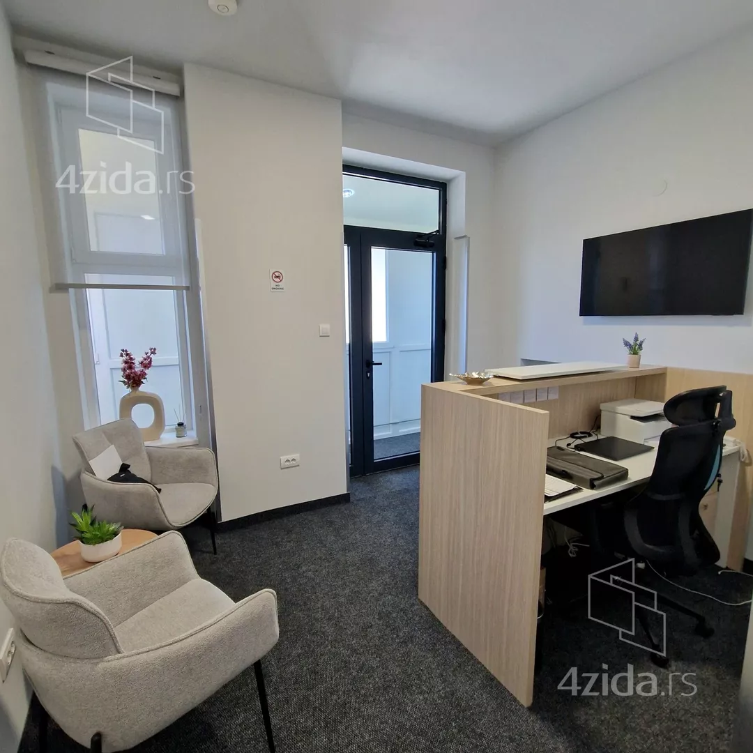 Devetosoban stan | 4zida