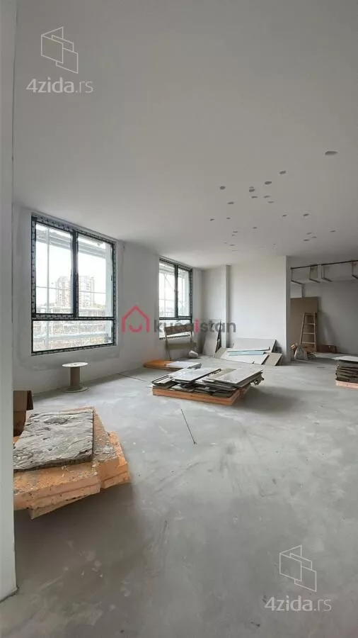 Poslovni prostor | 4zida