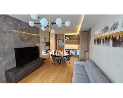 Tadije Sondermajera | 4zida.rs