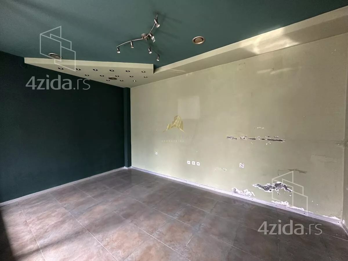 Poslovni prostor | 4zida
