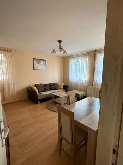 Sinđelićeva 12 | 4zida.rs