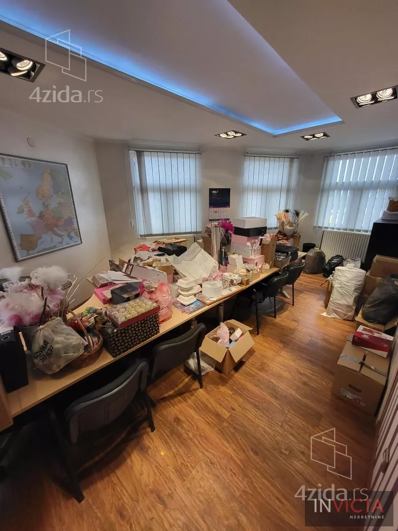 Poslovni prostor | 4zida