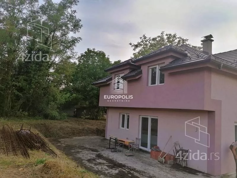 3-etažna kuća | 4zida