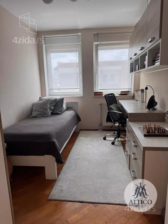 Četvorosoban stan | 4zida