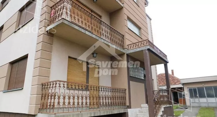 3-etažna kuća | 4zida