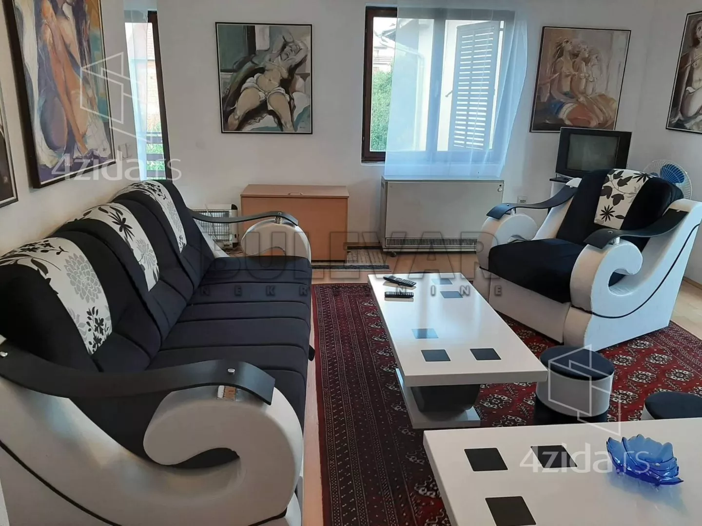 Jednoiposoban stan | 4zida