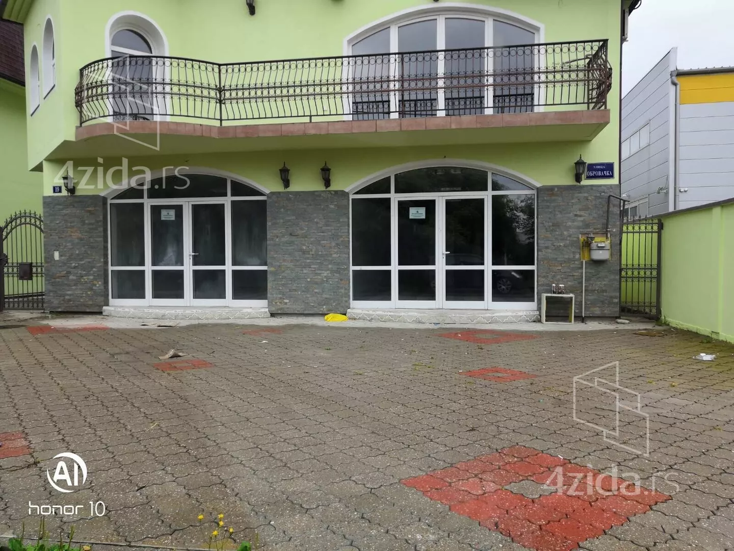 Poslovni prostor | 4zida