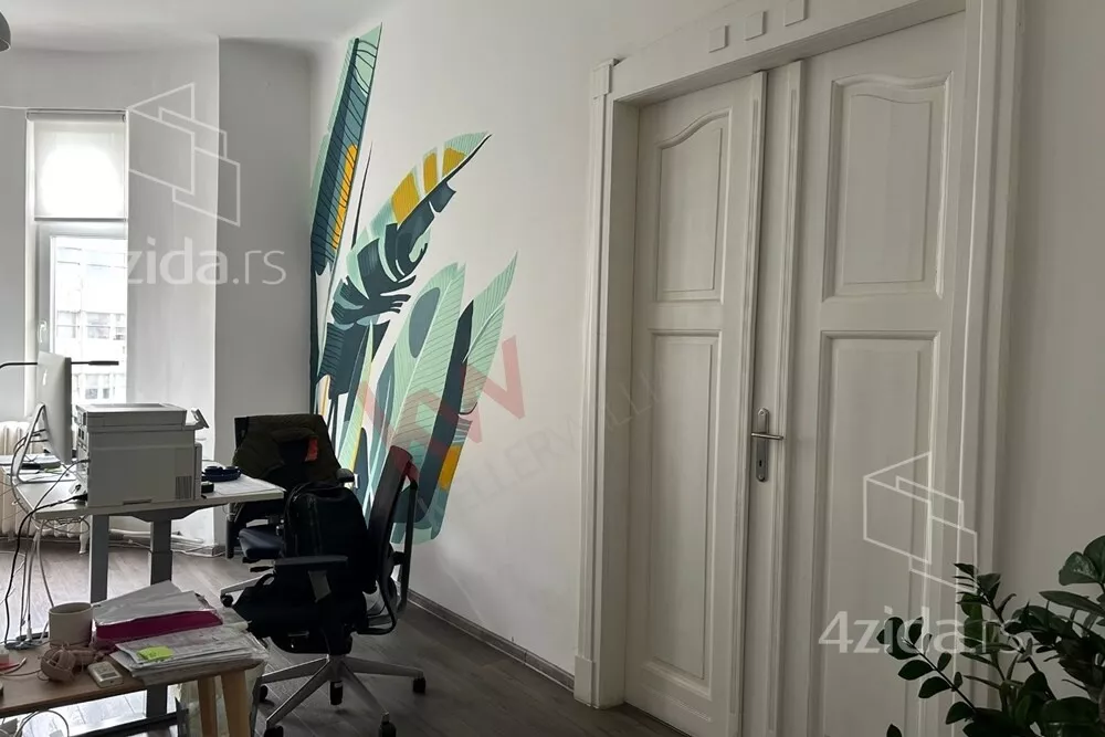 Šestosoban stan | 4zida