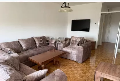 Nedeljka Gvozdenovića | 4zida.rs