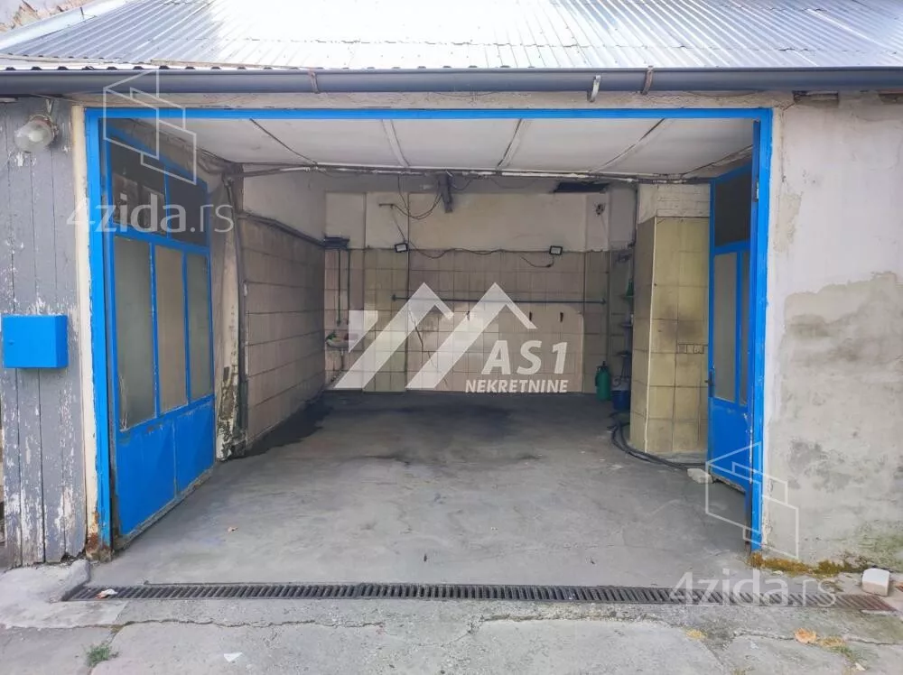 Lokal | 4zida