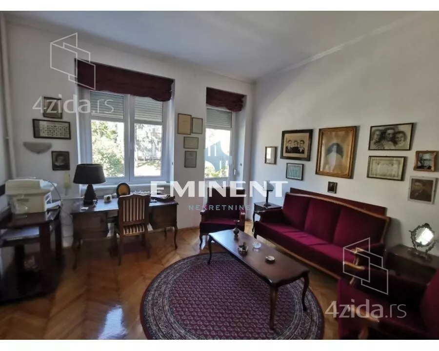 Četvoroiposoban stan | 4zida