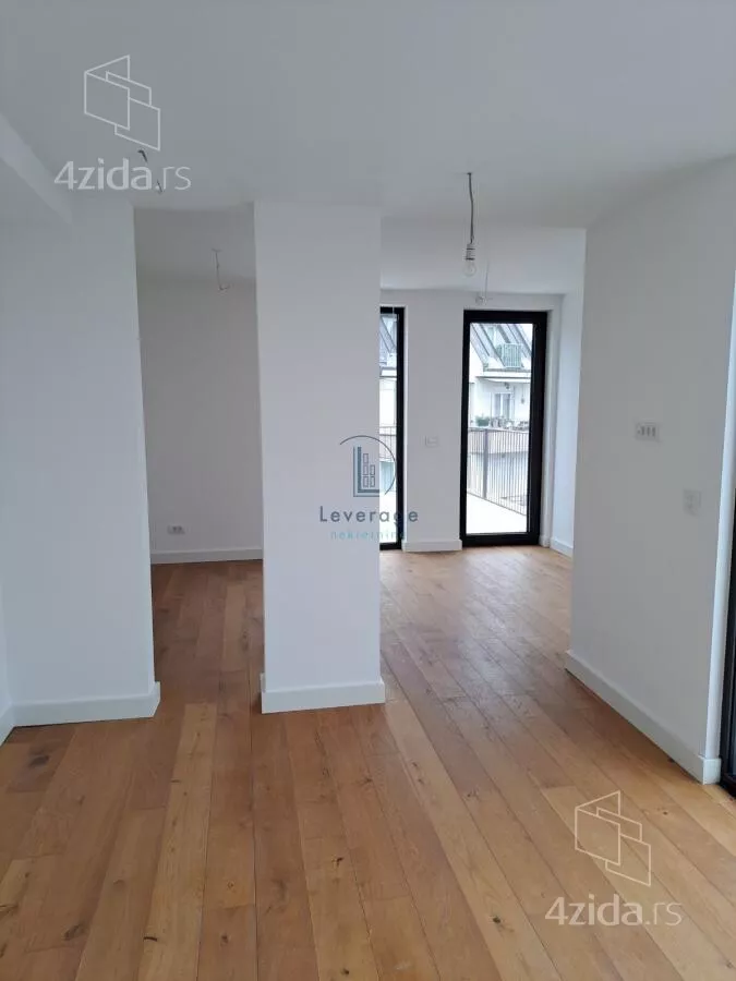 Petosoban stan | 4zida