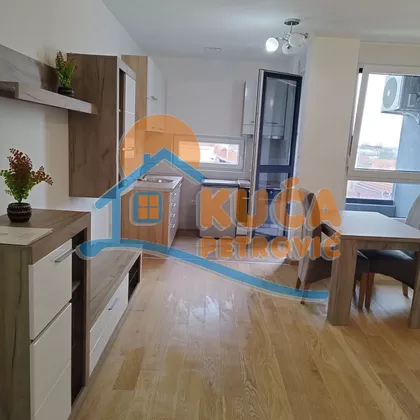 Vardarska | 4zida.rs