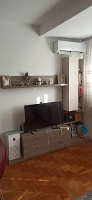 VLADIMIRA GORTANA | 4zida.rs