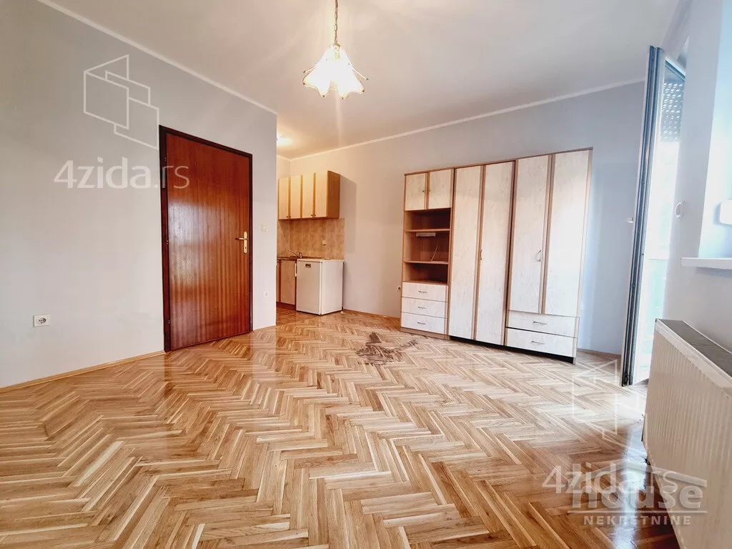 Garsonjera | 4zida
