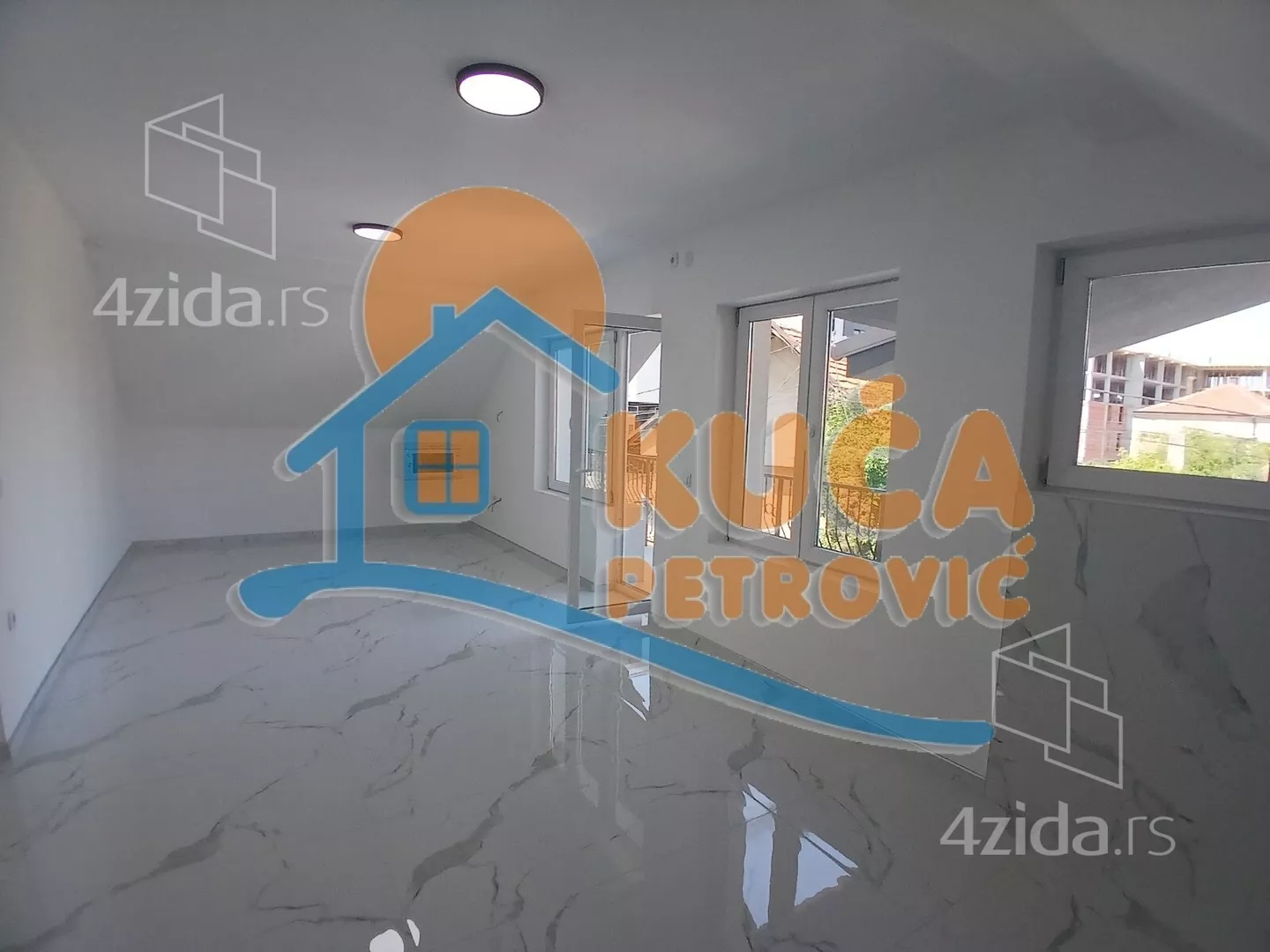 Lokal | 4zida