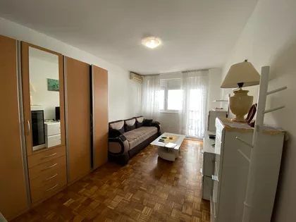 Burgerovih | 4zida.rs