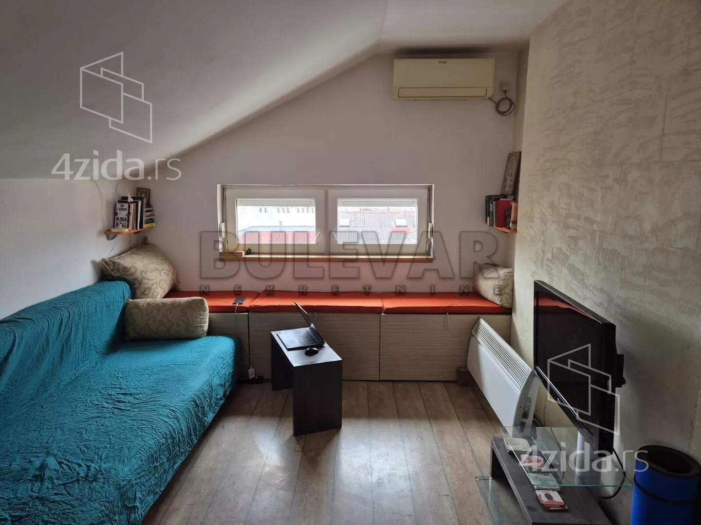 Troiposoban stan | 4zida