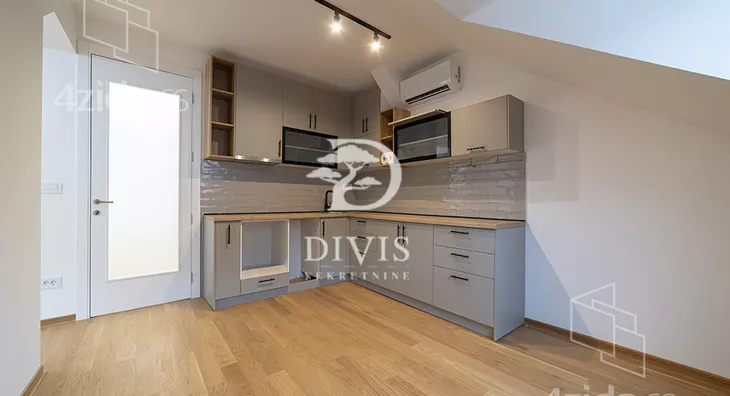 Četvoroiposoban stan | 4zida