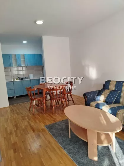 Branka Bajića | 4zida.rs