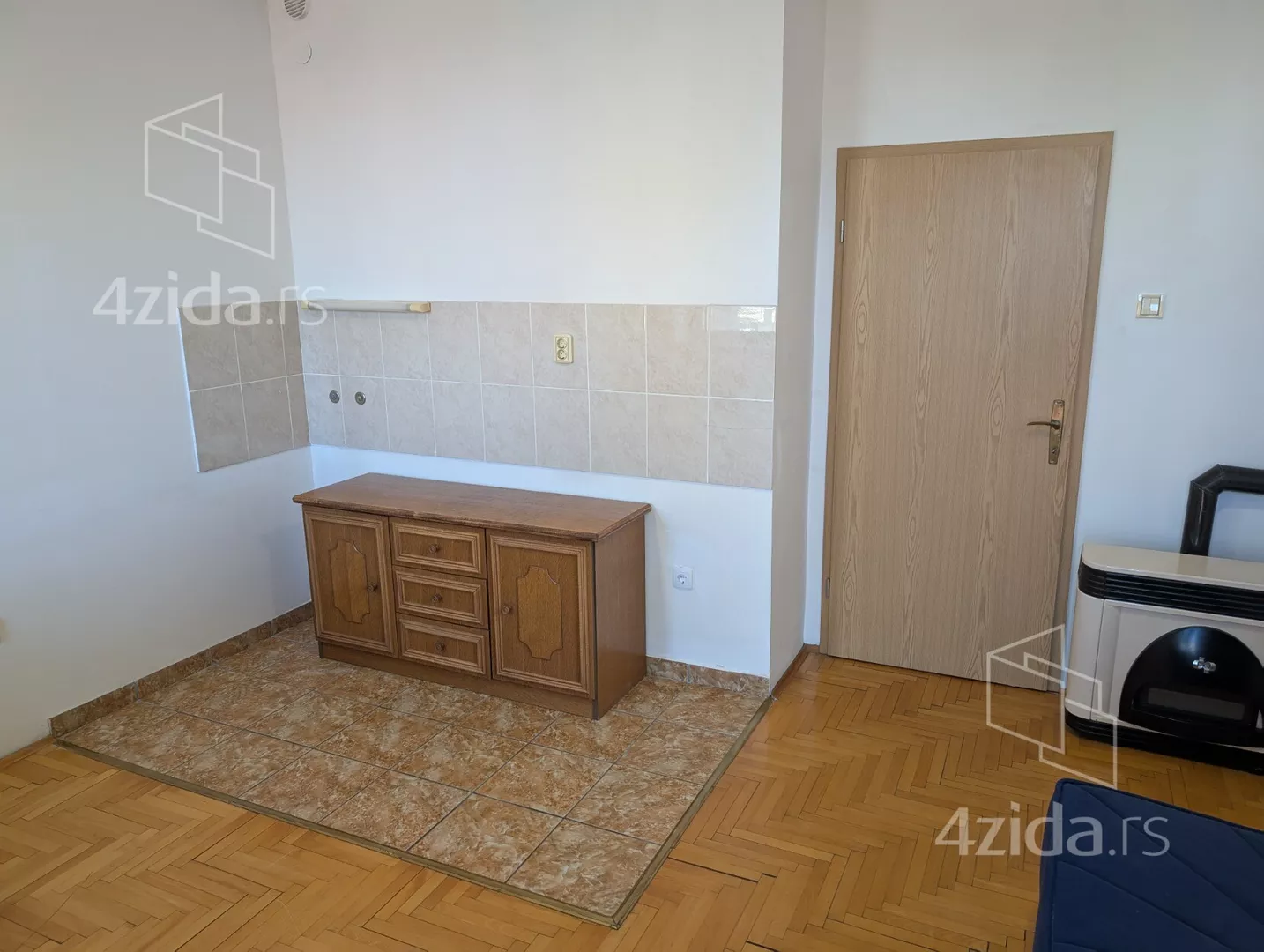 Garsonjera | 4zida