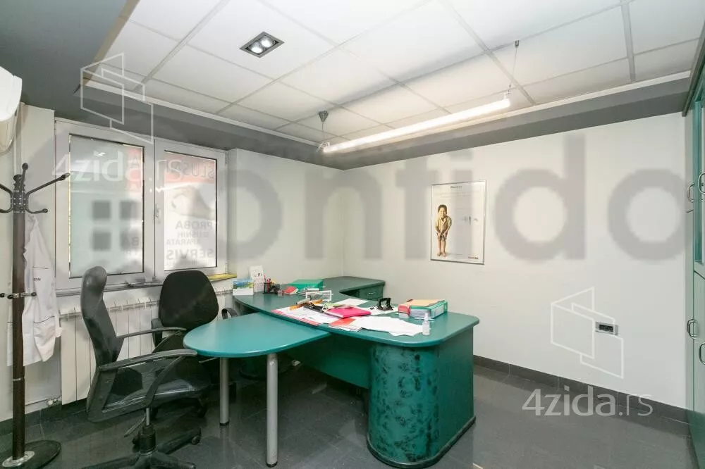 Poslovni prostor | 4zida