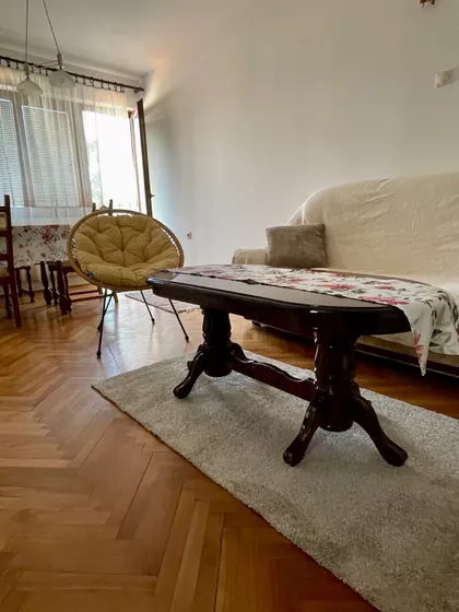 Uroša Predića 9/10 | 4zida.rs