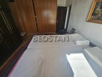 Dzona Kenedija | 4zida.rs