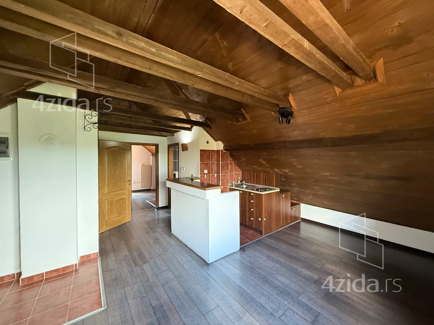 4-etažna kuća | 4zida