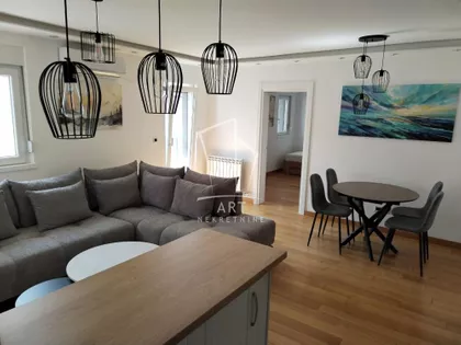 Krfska | 4zida.rs