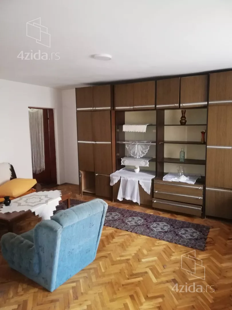 3-etažna kuća | 4zida
