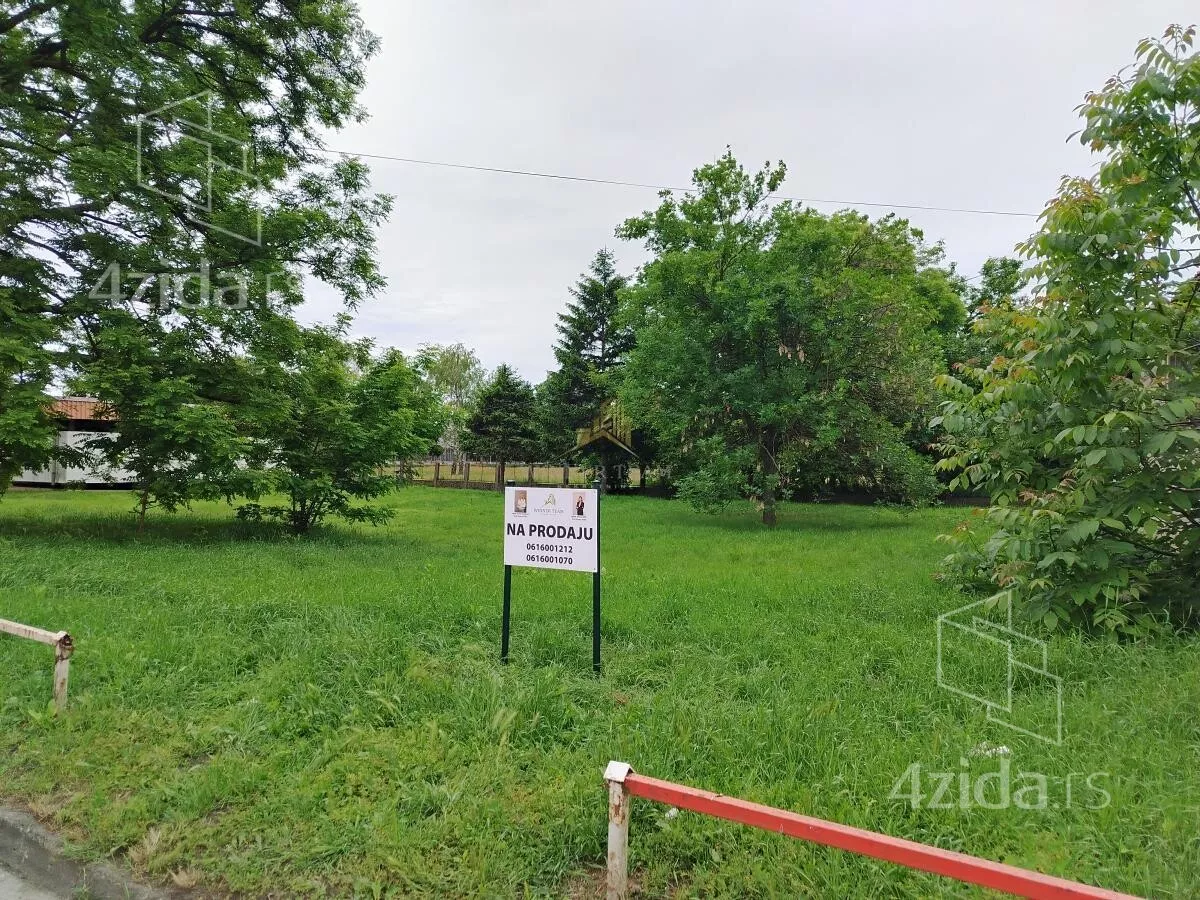 Plac | 4zida