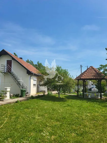 Mladenovac (mesto) | 4zida.rs