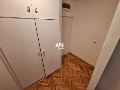 Petrarkina | 4zida.rs