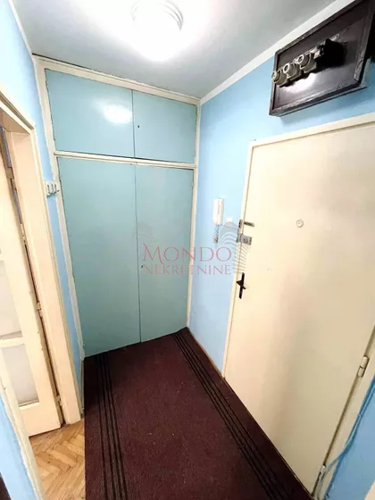 Ekonomski/Pravni Fakultet | 4zida.rs