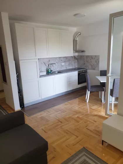 Prvomajska 40 | 4zida.rs