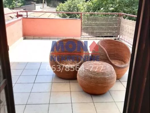 Šestosoban stan | 4zida