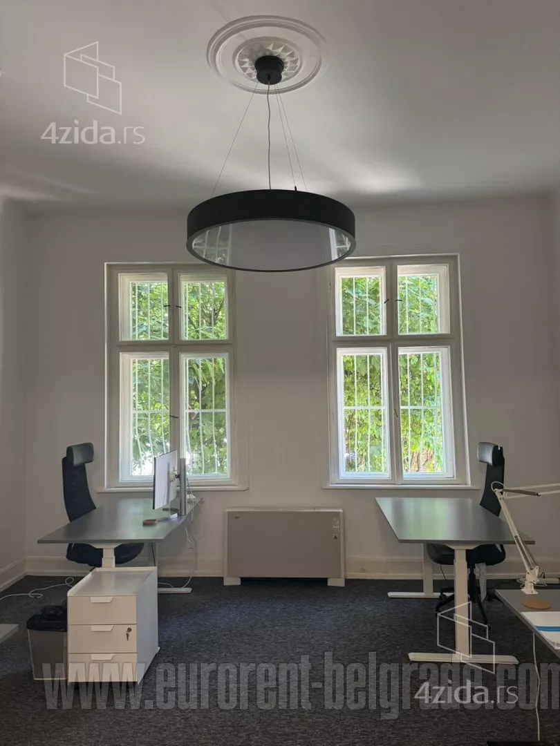 Četvoroiposoban stan | 4zida